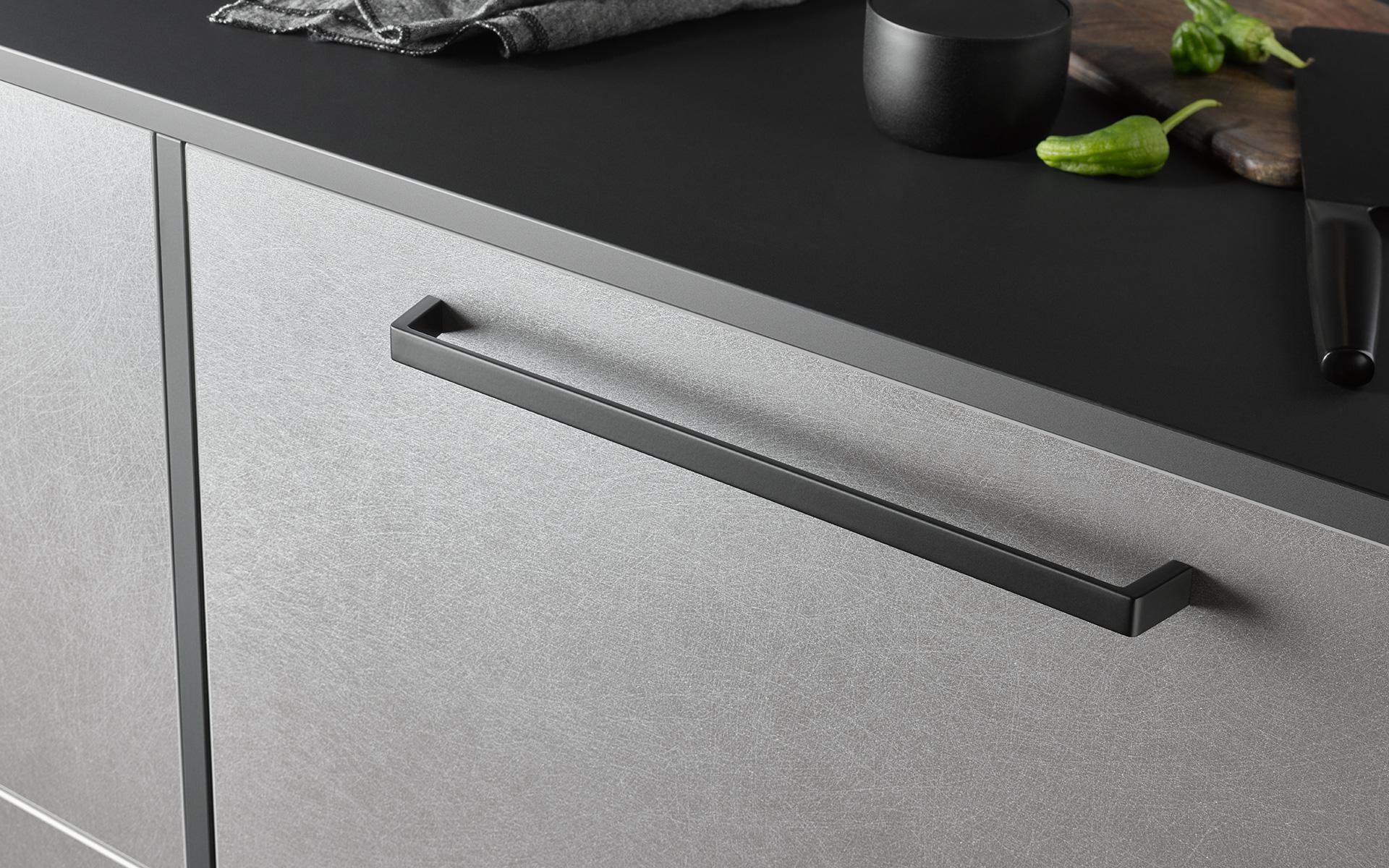 AI - Acciaio spazzolato meteora AI meteor brushed steel 1